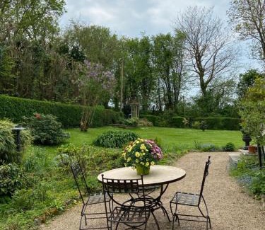 Touques Bed & Breakfast | Cour Tholmer