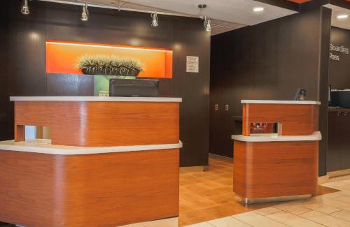 Flint Hotel | Courtyard by Marriott Flint Grand Blanc