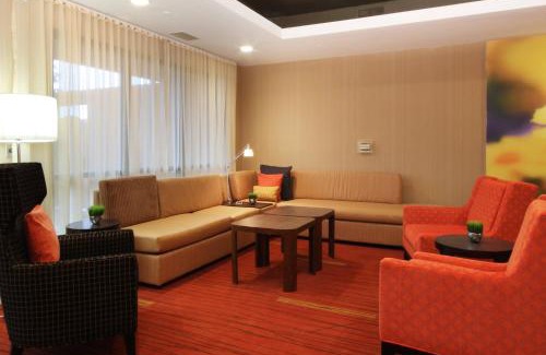 Flint Hotel | Courtyard by Marriott Flint Grand Blanc