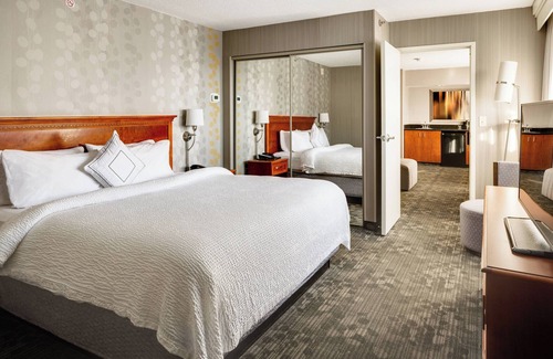 Cromwell Hotel | Courtyard by Marriott Hartford Cromwell