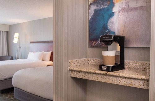Newark Hotel | Courtyard by Marriott Newark-University of Delaware
