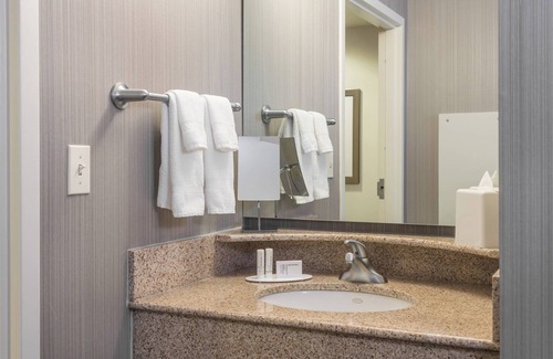 Newark Hotel | Courtyard by Marriott Newark-University of Delaware