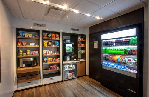 East Avenue Hotel | Courtyard by Marriott Rochester Downtown