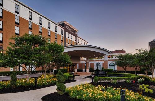Springfield Hotel | Courtyard by Marriott Springfield Downtown
