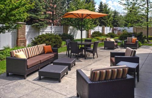 Independence Hotel | Courtyard Cleveland Independence