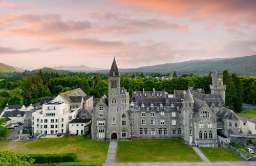 Fort Augustus House | Courtyard Cottage 3, Riverside Cottage
