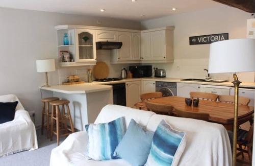 Chillington Cottage | Courtyard cottage in Slapton, South Devon. 10 minutes drive to beach