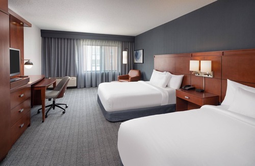 Glassboro Hotel | Courtyard Glassboro Rowan University