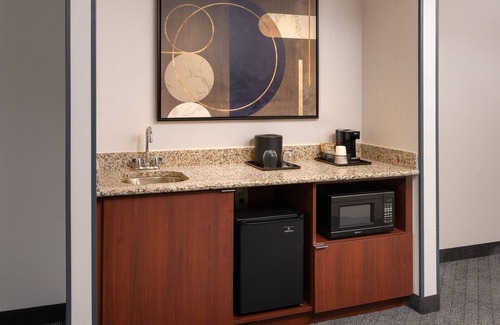 Glassboro Hotel | Courtyard Glassboro Rowan University