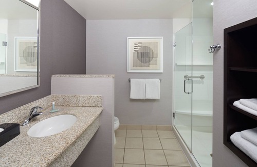 Glassboro Hotel | Courtyard Glassboro Rowan University