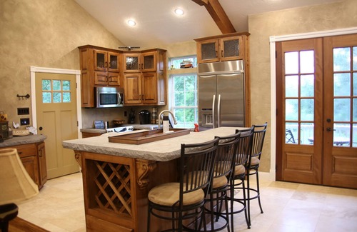 Fishertown Cottage | Covered Bridge Cottage Near Historic Downtown Bedford