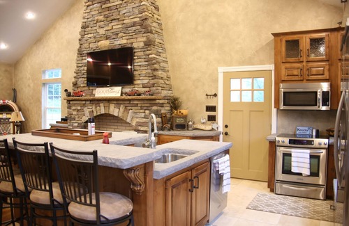 Fishertown Cottage | Covered Bridge Cottage Near Historic Downtown Bedford