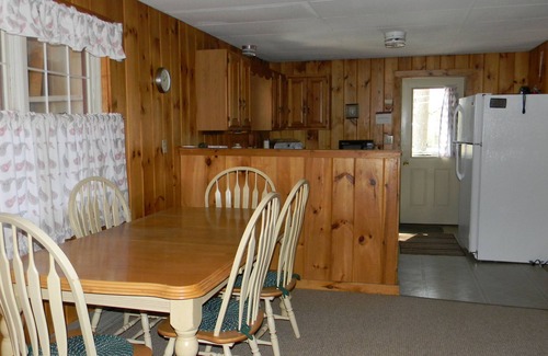 Damariscotta Cottage | Coveside Cottage on the shores of Pemaquid Lake