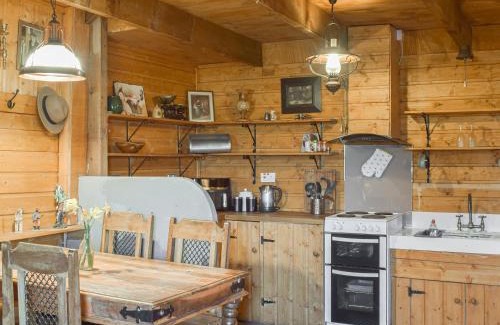 Kilkenzie House | Cow Boy Cabin - Uk47145