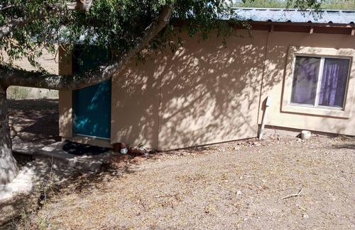 Arivaca Cottage | Cowsita located 3 miles south of the town of Arivaca.