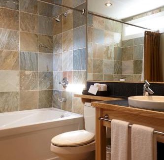Tofino Hotel | Cox Bay Beach Resort