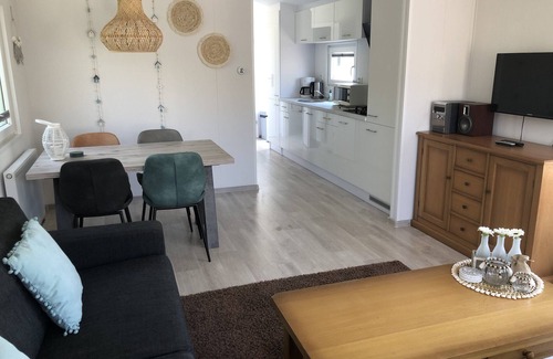 Camperduin Ski Chalet | Cozy and new summer house a 5-minute walk from the beach and sea!