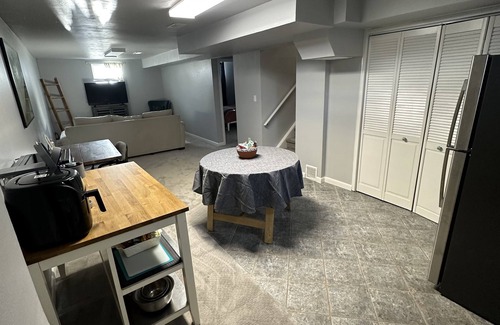 Northglenn Apartment | Cozi Basement Suite 15 min away from Denver Downtown