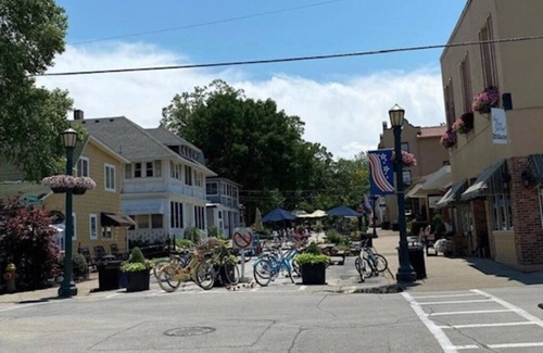 Lakeside Condo | Cozy 1-bedroom condo in wonderful Lakeside Marblehead with WiFi, AC