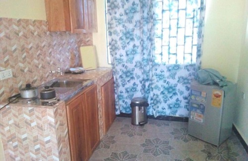 Cape Coast Apartment | Cozy 1-bedroom apartment with AC, WiFi and kitchen in Cape Coast Abura New Town