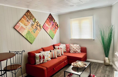 Lackawanna Apartment | Cozy 1-bedroom apartment with WiFi, AC in delightful Lackawanna-Sleeps 4