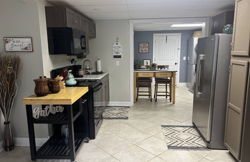 Lewisburg Apartment | Cozy 1 bedroom apartment in a beautiful, woodsy neighborhood.