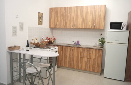 Rehovot Apartment | Cozy 1-bedroom apartment with WiFi, AC in welcoming Rehovot