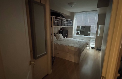 King West Village Apartment | Cozy 1-Bedroom Apartment with Unique View - Available for School Holidays Only