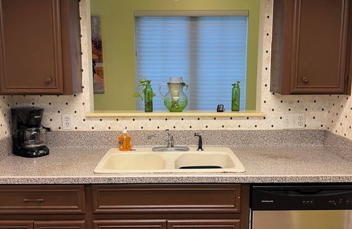Mission Condo | Cozy 1-bedroom condo with WiFi, AC in amazing Mission