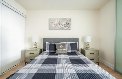 Willowdale Apartment | Cozy 1 BR & Den Condo in North York Free Parking