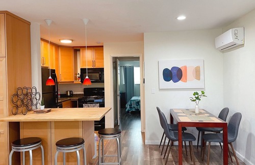 Sunnyvale Apartment | 💎Cozy 1B/1B in a prime location 🌲AC/1000mb wifi/Washer, dryer/more…