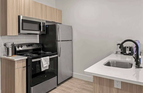 Olde Richmond Apartment | Cozy 1BD Apt | Fishtown | Gym & Pool