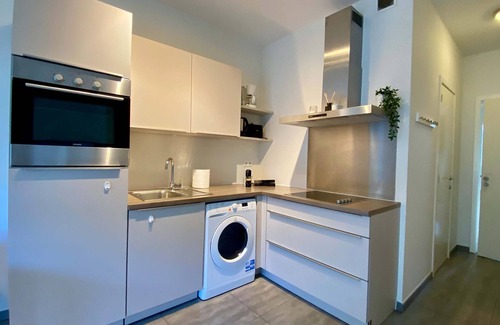 De Kaaien Apartment | Cozy 1BR City Centre Near Meir Shopping by Oneluxstay