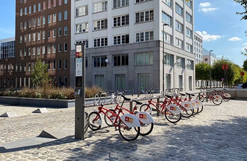 De Kaaien Apartment | Cozy 1BR City Centre Near Meir Shopping by Oneluxstay