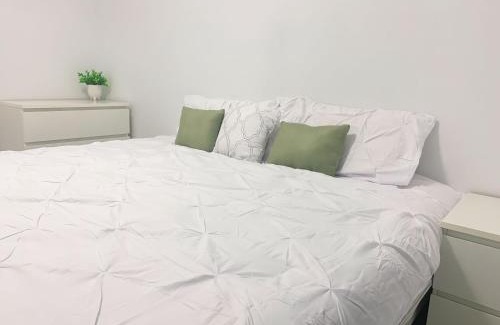 Waterloo Apartment | Cozy 1BR Condo w/Insuite LDRY, Gym & Free Parking