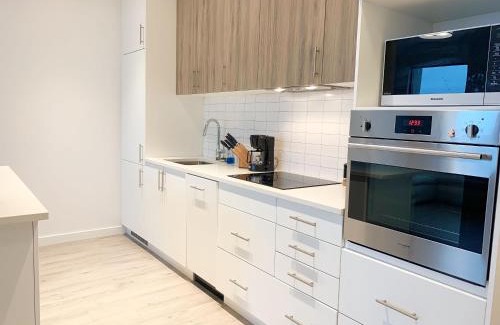 Waterloo Apartment | Cozy 1BR Condo w/Insuite LDRY, Gym & Free Parking