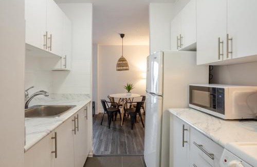 Quartier des Spectacles Apartment | Cozy 1BR on Rene-Levesque