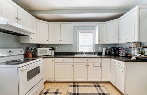 Tipp City House | Cozy 2/1 in Historic Tipp City
