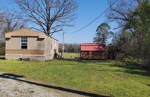 North Little Rock House | Cozy 2-bedroom mobile home with AC/Heat WiFi-Close to interstate!