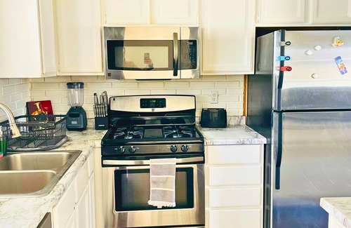 Vadnais Heights Apartment | Cozy 2-bedroom apartment + Office,Yard 12 Min to Twin Cities