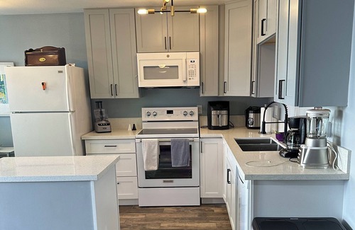 Canyon Gate Apartment | Cozy 2-bedroom apartment in delightful Las Vegas with WiFi, AC