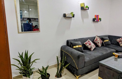 Dwarka Apartment | Cozy 2-bedroom apartment