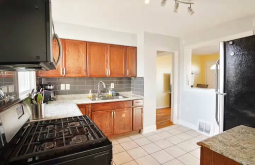 Franz Park House | Cozy 2-bedroom bungalow in enjoyable St. Louis with WiFi, AC