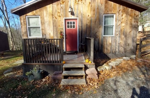 Greentown Cabin | Cozy 2-bedroom cabin with free parking.