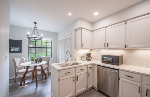 Killearn Estates Condo | Cozy 2-bedroom condo with WiFi, AC in desirable N Tallahassee