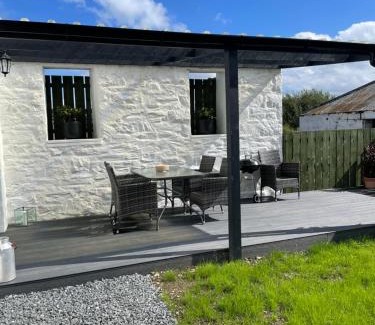 Saint John's Town of Dalry House | Cozy 2 bedroom cottage with log burner close to Loch Ken