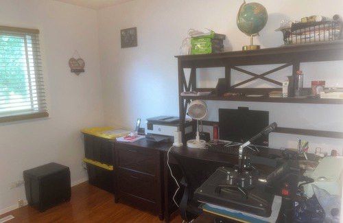 Gurnee House | Cozy 2-Bedroom Home in Gurnee
