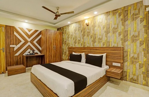 IMT Manesar Hotel | Cozy 2-bedroom hotel in nice Gurugram with WiFi, AC