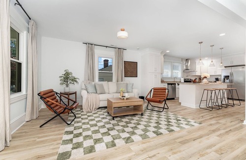 High Point House | Cozy 2-bedroom house in the heart of High Point