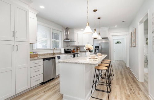 High Point House | Cozy 2-bedroom house in the heart of High Point